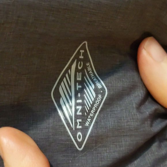 Columbia Omni Tech Rain Jacket - Picture 4 of 5